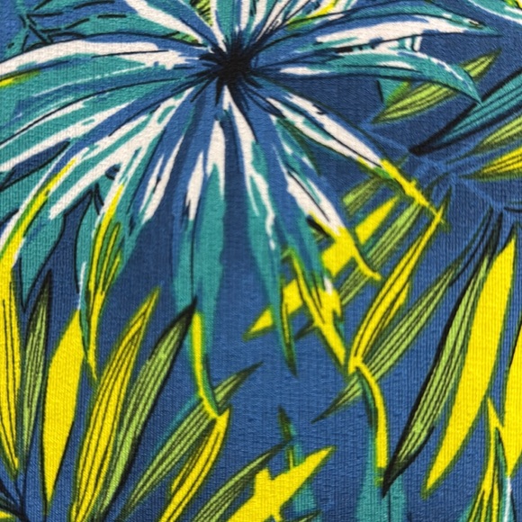 Merald 18 Tropical Blue and Green Women's Skort. Size M - Picture 3 of 6